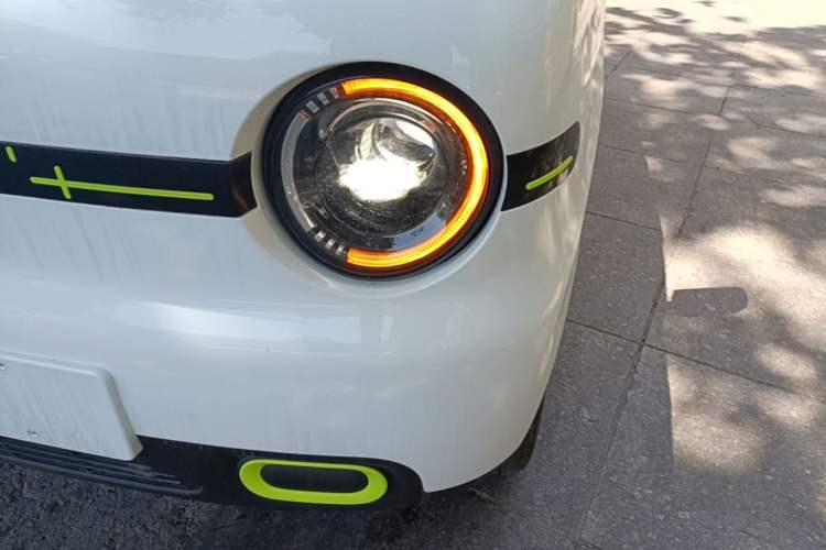 Used Geely Galaxy Panda 2025 210 km – Yuanqi Bear Left Front Headlight