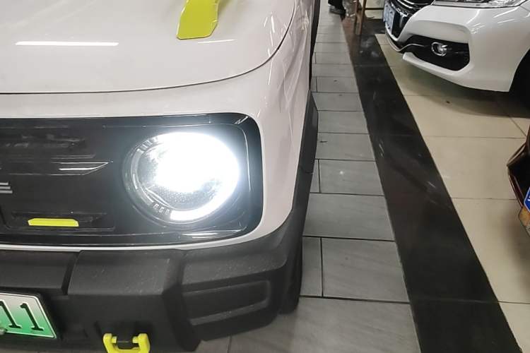 Used Geely Galaxy Panda 2025 210km Panda Rider Left Front Headlight