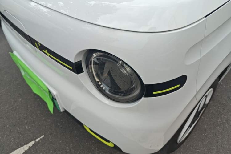 Used Geely Galaxy Panda 2025 210 km – Yuanqi Bear Left Front Headlight