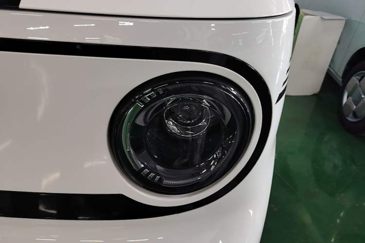 Used Geely Galaxy Panda 2025 210km Panda Kart Left Front Headlight