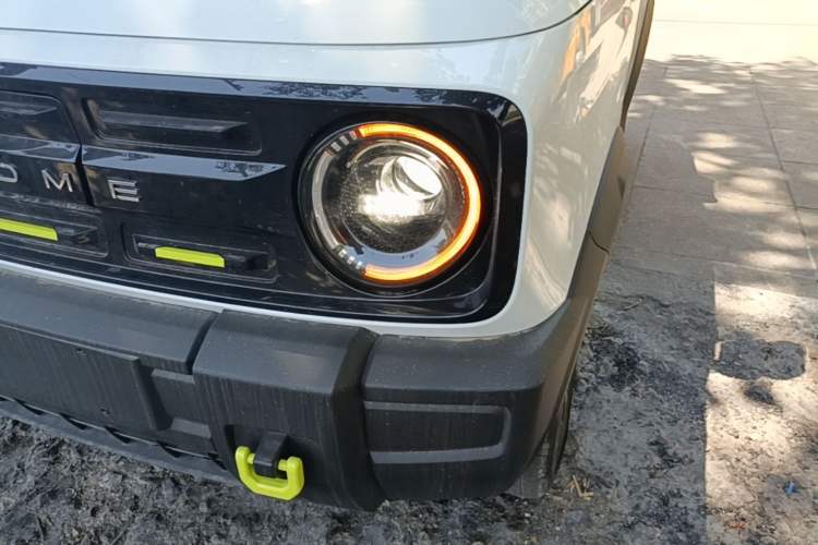 Used Geely Galaxy Panda 2025 210km Panda Rider Left Front Headlight