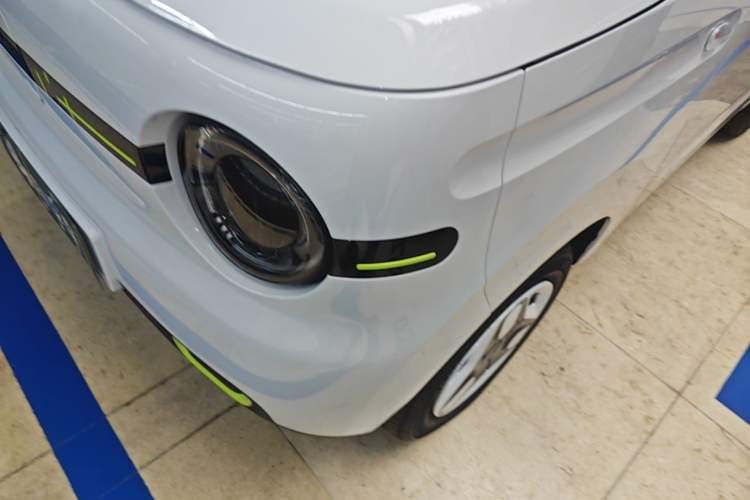 Used Geely Galaxy Panda 2025 210 km – Yuanqi Bear Left Front Headlight