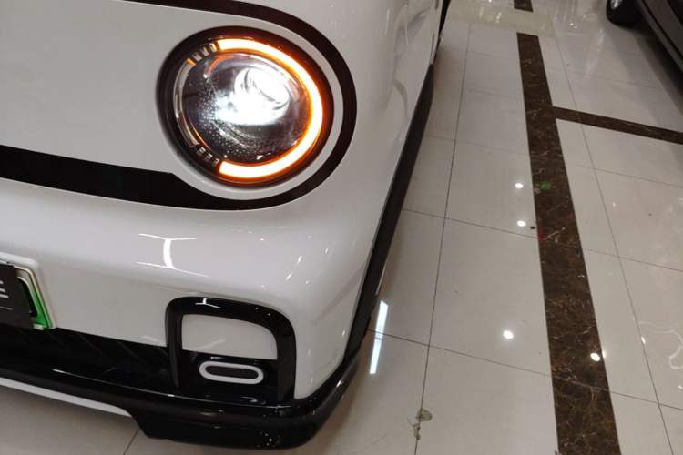 Used Geely Galaxy Panda 2025 210km Panda Kart Left Front Headlight