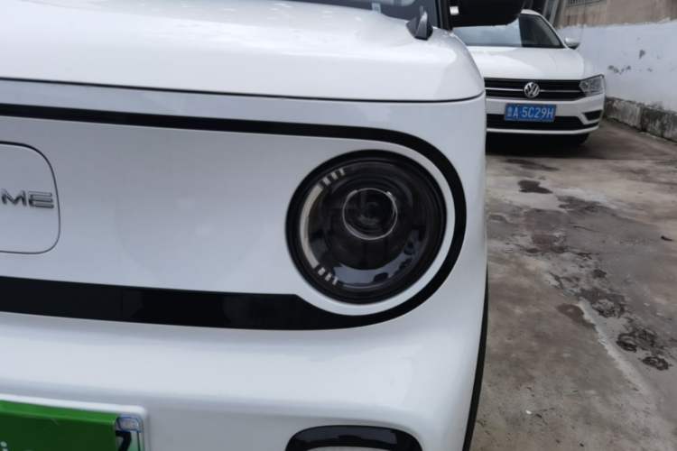 Used Geely Galaxy Panda 2025 210km Panda Kart Left Front Headlight
