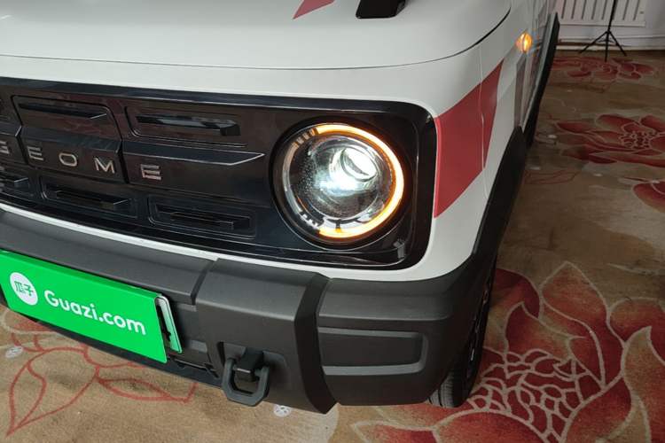 Used Geely Galaxy Panda 2025 210km Panda Rider Left Front Headlight