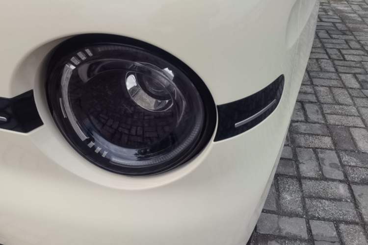 Used Geely Galaxy Panda 2025 210 km – Yuanqi Bear Left Front Headlight