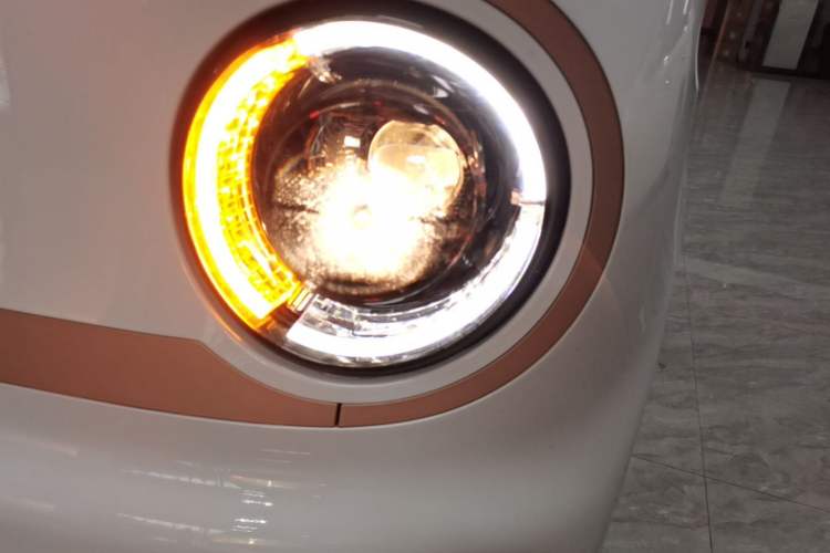Used Geely Galaxy Panda 2025 210 km – Yuanqi Bear Left Front Headlight