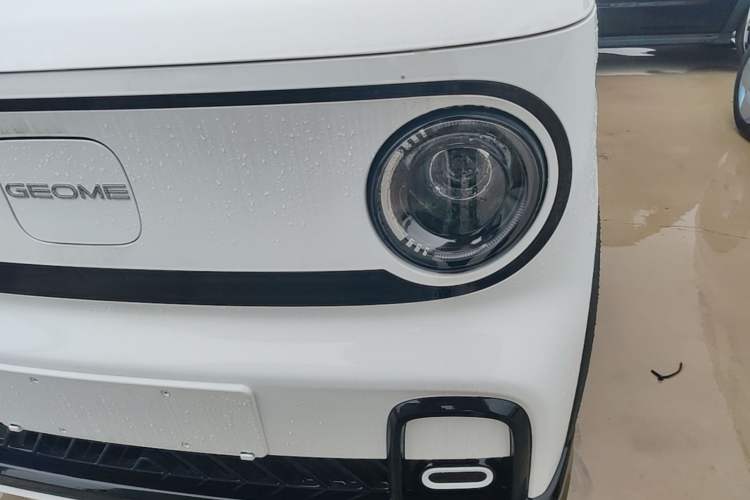 Used Geely Galaxy Panda 2025 210km Panda Kart Left Front Headlight