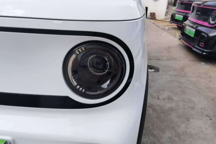 Used Geely Galaxy Panda 2025 210km Panda Kart Left Front Headlight