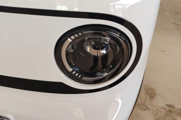 Used Geely Galaxy Panda 2025 210km Panda Kart Left Front Headlight
