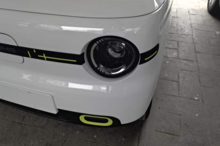 Used Geely Galaxy Panda 2025 210 km – Yuanqi Bear Left Front Headlight