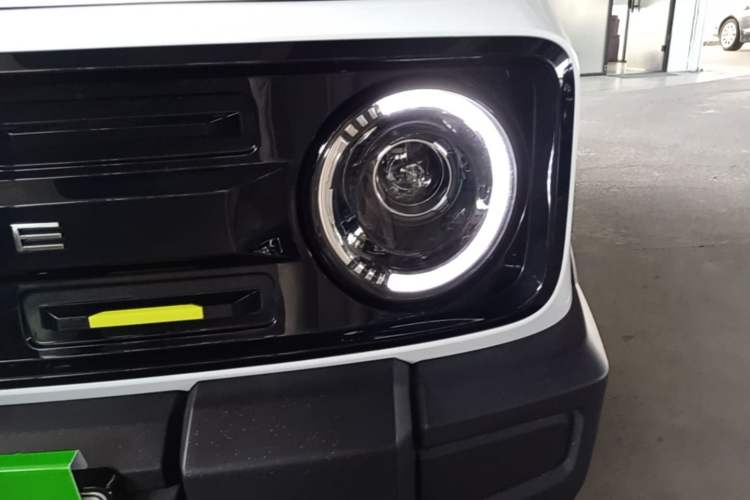 Used Geely Galaxy Panda 2025 210km Panda Rider Left Front Headlight