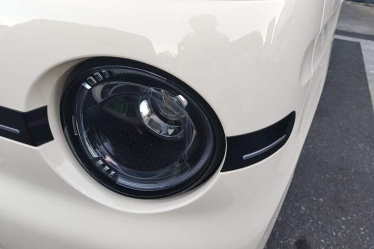Used Geely Galaxy Panda 2025 210 km – Yuanqi Bear Left Front Headlight