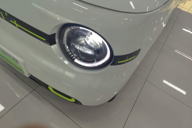 Used Geely Galaxy Panda 2025 210 km – Yuanqi Bear Left Front Headlight