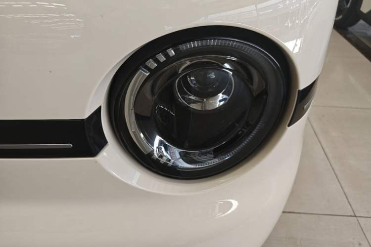 Used Geely Galaxy Panda 2025 210 km – Yuanqi Bear Left Front Headlight