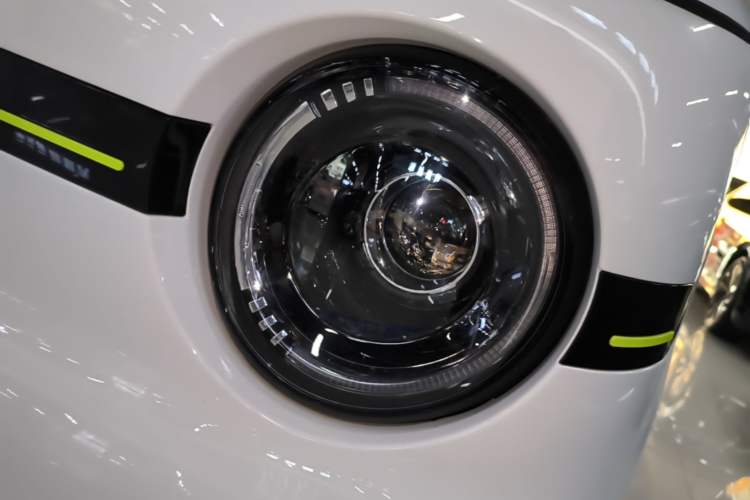 Used Geely Galaxy Panda 2025 210 km – Yuanqi Bear Left Front Headlight