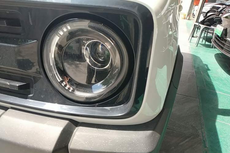 Used Geely Galaxy Panda 2025 210km Panda Rider Left Front Headlight