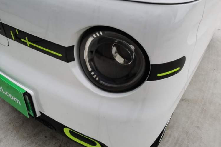 Used Geely Galaxy Panda 2025 210 km – Yuanqi Bear Left Front Headlight