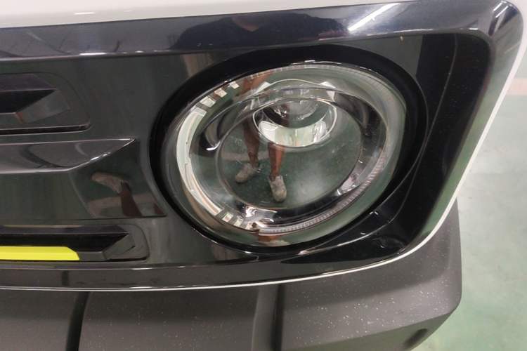 Used Geely Galaxy Panda 2025 210km Panda Rider Left Front Headlight