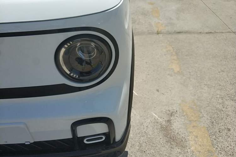 Used Geely Galaxy Panda 2025 210km Panda Kart Left Front Headlight