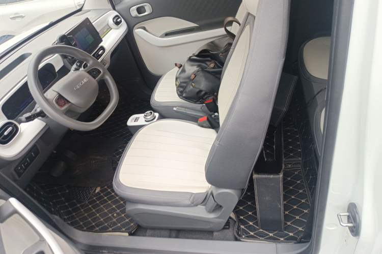 Used Geely Galaxy Panda 2025 210km Panda Rider Left Front Seat