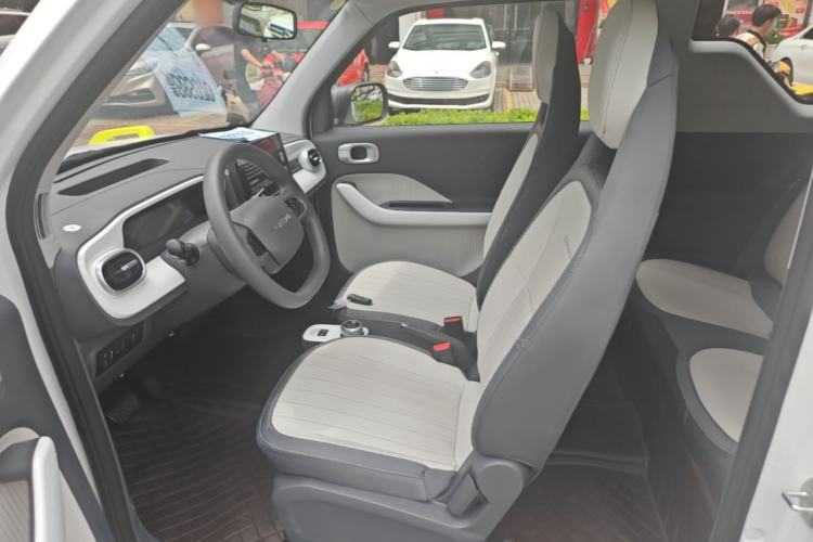 Used Geely Galaxy Panda 2025 210km Panda Rider Left Front Seat