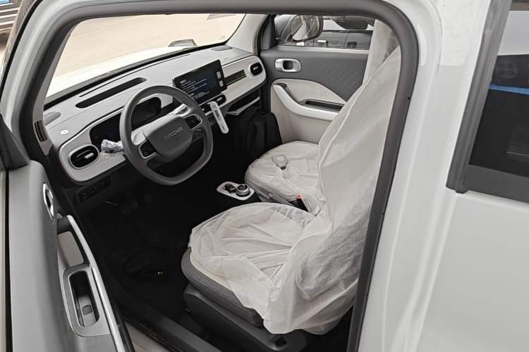 Used Geely Galaxy Panda 2025 210km Panda Kart Left Front Seat