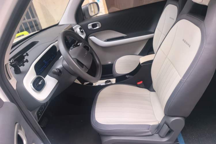 Used Geely Galaxy Panda 2025 210km Panda Rider Left Front Seat