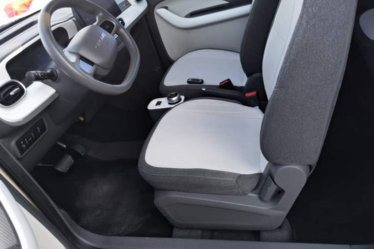 Used Geely Galaxy Panda 2025 210 km – Yuanqi Bear Left Front Seat