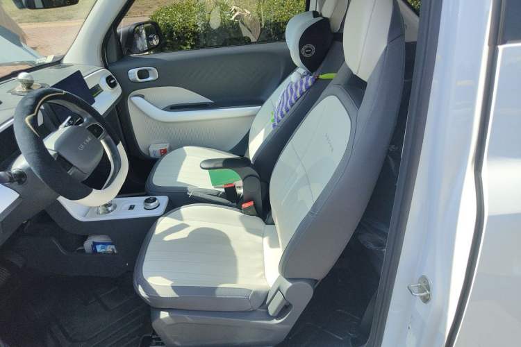 Used Geely Galaxy Panda 2025 210km Panda Kart Left Front Seat