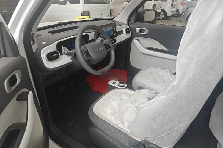 Used Geely Galaxy Panda 2025 210km Panda Rider Left Front Seat