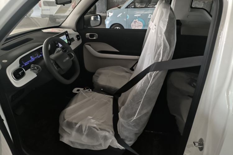 Used Geely Galaxy Panda 2025 210 km – Yuanqi Bear Left Front Seat
