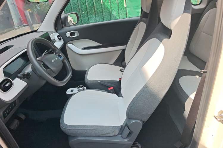 Used Geely Galaxy Panda 2025 210 km – Yuanqi Bear Left Front Seat