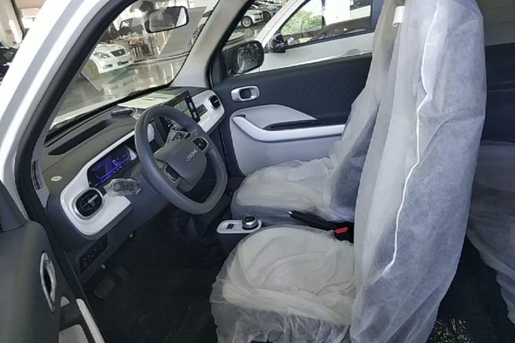 Used Geely Galaxy Panda 2025 210 km – Yuanqi Bear Left Front Seat
