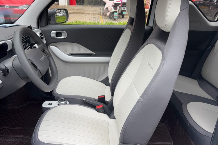 Used Geely Galaxy Panda 2025 210km Panda Rider Left Front Seat