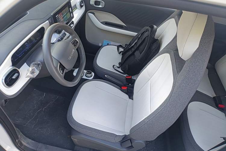 Used Geely Galaxy Panda 2025 210 km – Yuanqi Bear Left Front Seat