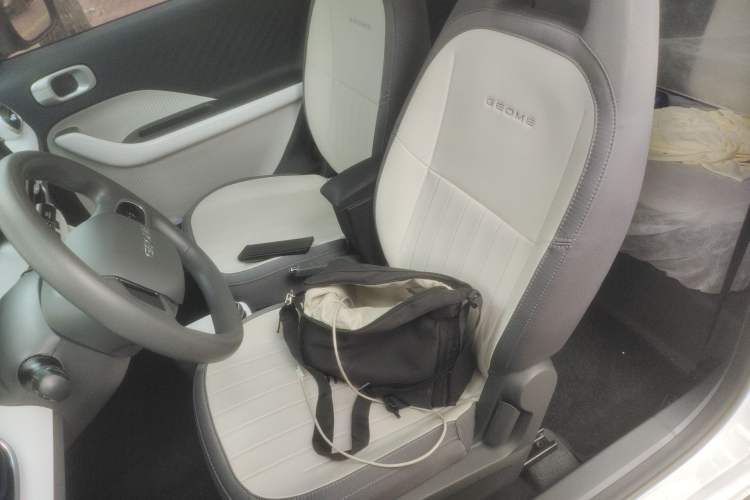 Used Geely Galaxy Panda 2025 210km Panda Rider Left Front Seat