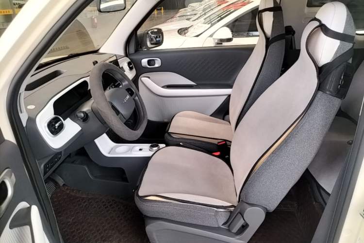 Used Geely Galaxy Panda 2025 210 km – Yuanqi Bear Left Front Seat