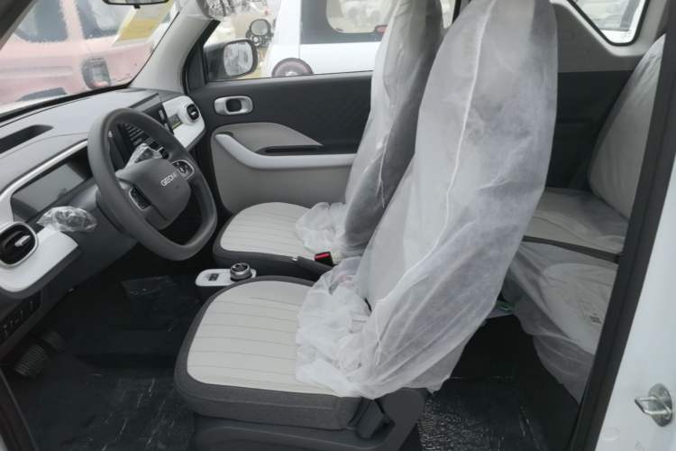 Used Geely Galaxy Panda 2025 210km Panda Kart Left Front Seat