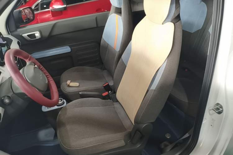 Used Geely Galaxy Panda 2025 210 km – Yuanqi Bear Left Front Seat