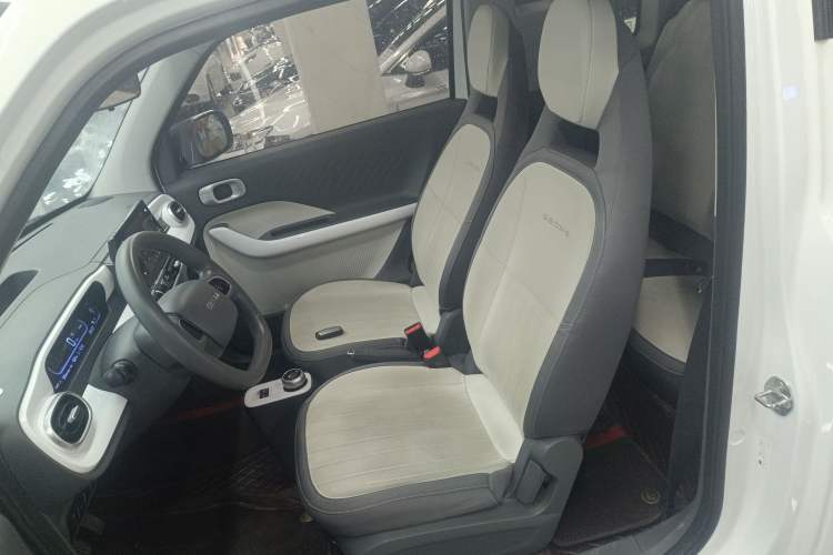 Used Geely Galaxy Panda 2025 210km Panda Rider Left Front Seat