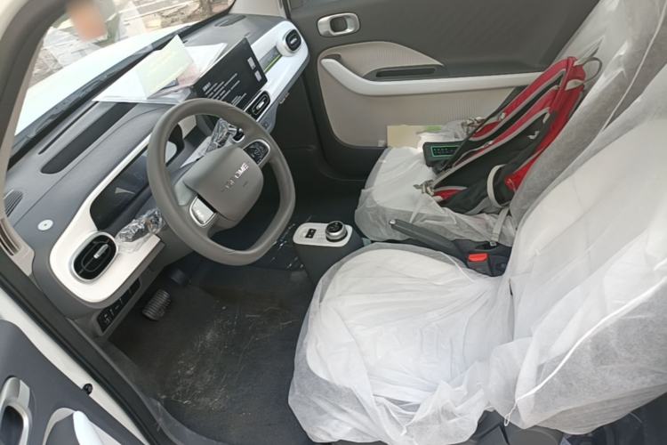 Used Geely Galaxy Panda 2025 210 km – Yuanqi Bear Left Front Seat