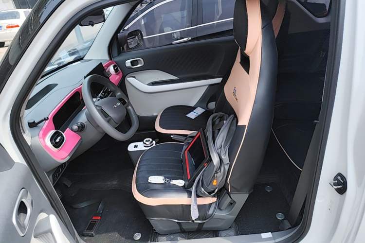 Used Geely Galaxy Panda 2025 210km Panda Kart Left Front Seat