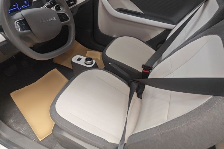 Used Geely Galaxy Panda 2025 210 km – Yuanqi Bear Left Front Seat