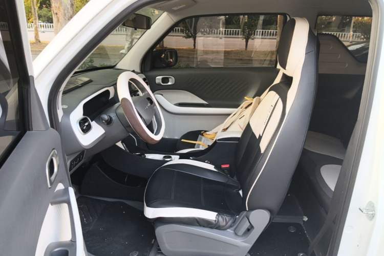 Used Geely Galaxy Panda 2025 210 km – Yuanqi Bear Left Front Seat