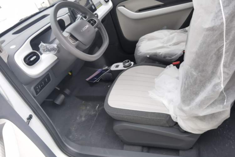 Used Geely Galaxy Panda 2025 210km Panda Kart Left Front Seat