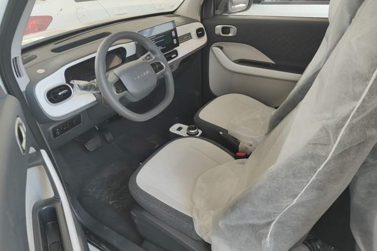 Used Geely Galaxy Panda 2025 210 km – Yuanqi Bear Left Front Seat