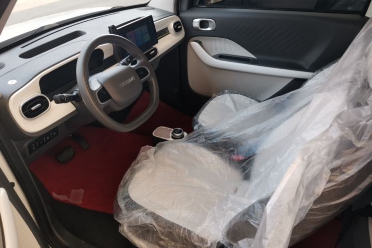 Used Geely Galaxy Panda 2025 210 km – Yuanqi Bear Left Front Seat