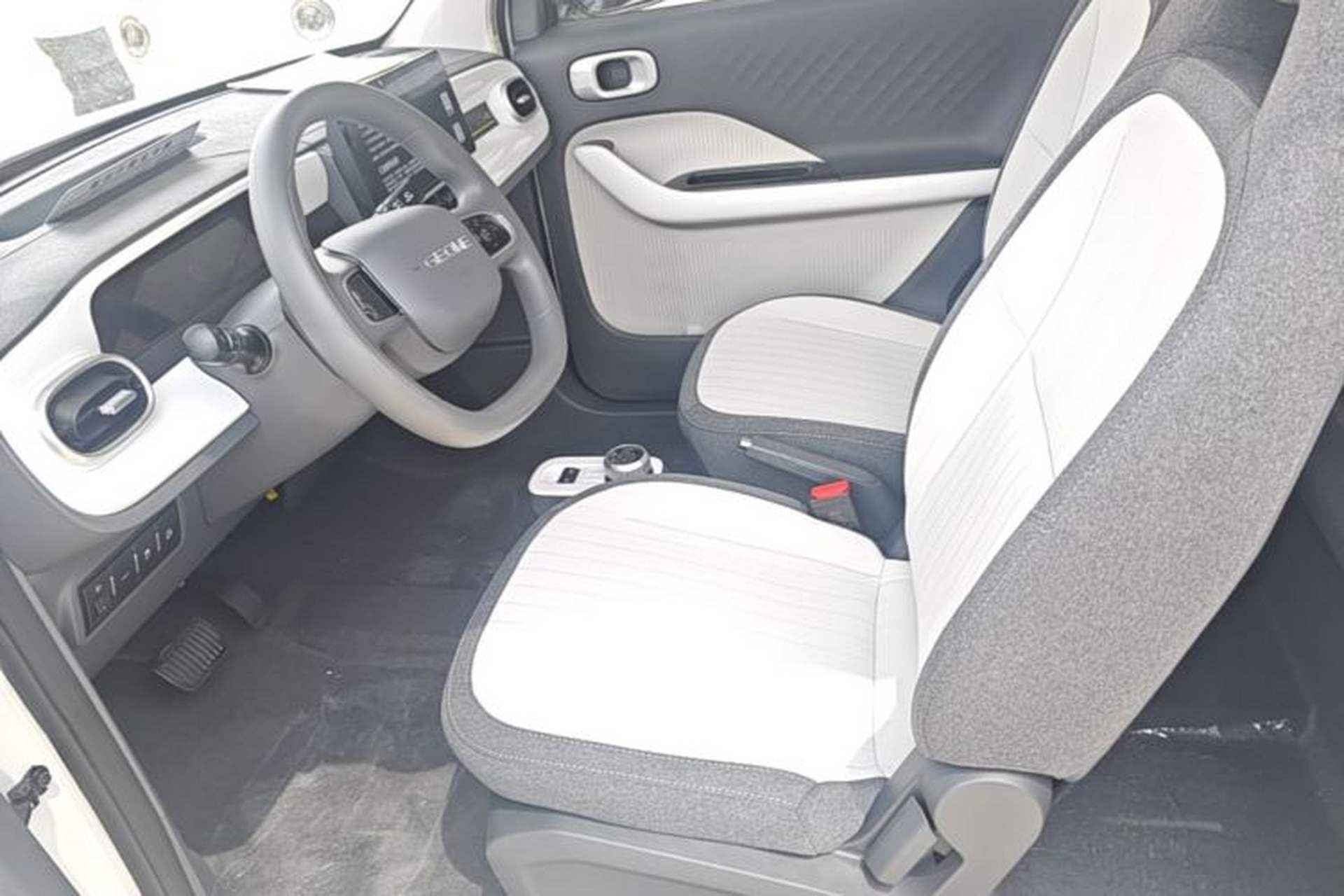 Used Geely Galaxy Panda 2025 210 km – Yuanqi Bear Left Front Seat