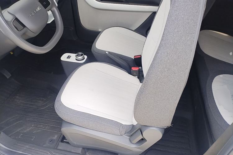 Used Geely Galaxy Panda 2025 210 km – Yuanqi Bear Left Front Seat